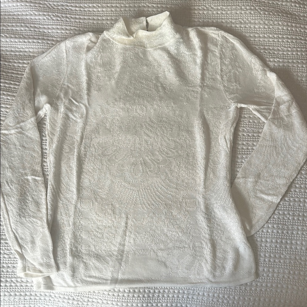Elegant White Women's Sweater